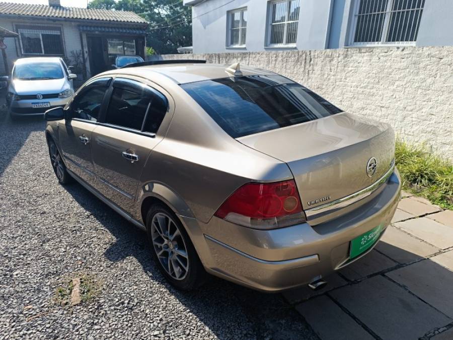 CHEVROLET - VECTRA - 2005/2006 - Dourada - R$ 39.500,00