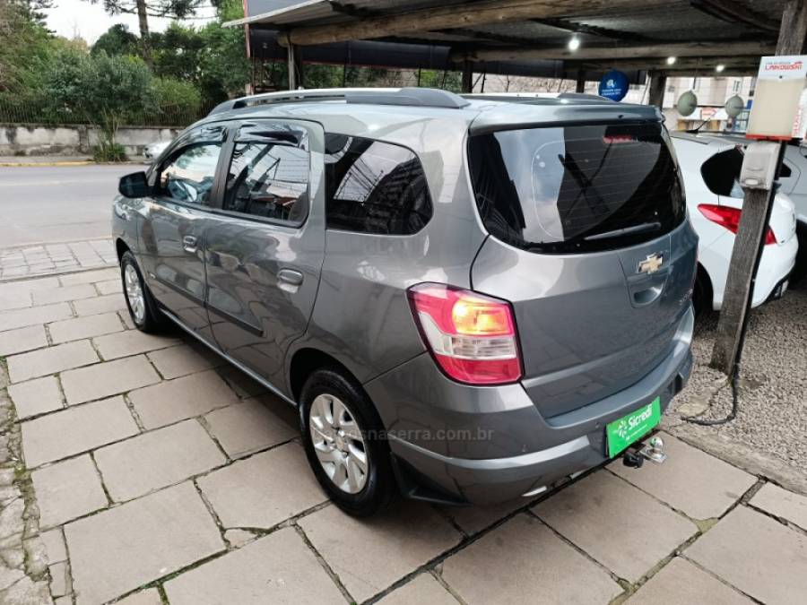 CHEVROLET - SPIN - 2013/2013 - Cinza - R$ 53.900,00