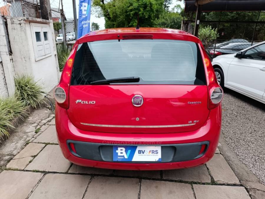 FIAT - PALIO - 2013/2014 - Vermelha - R$ 35.900,00