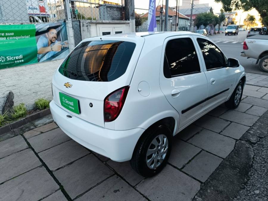 CHEVROLET - CELTA - 2011/2012 - Branca - R$ 32.900,00