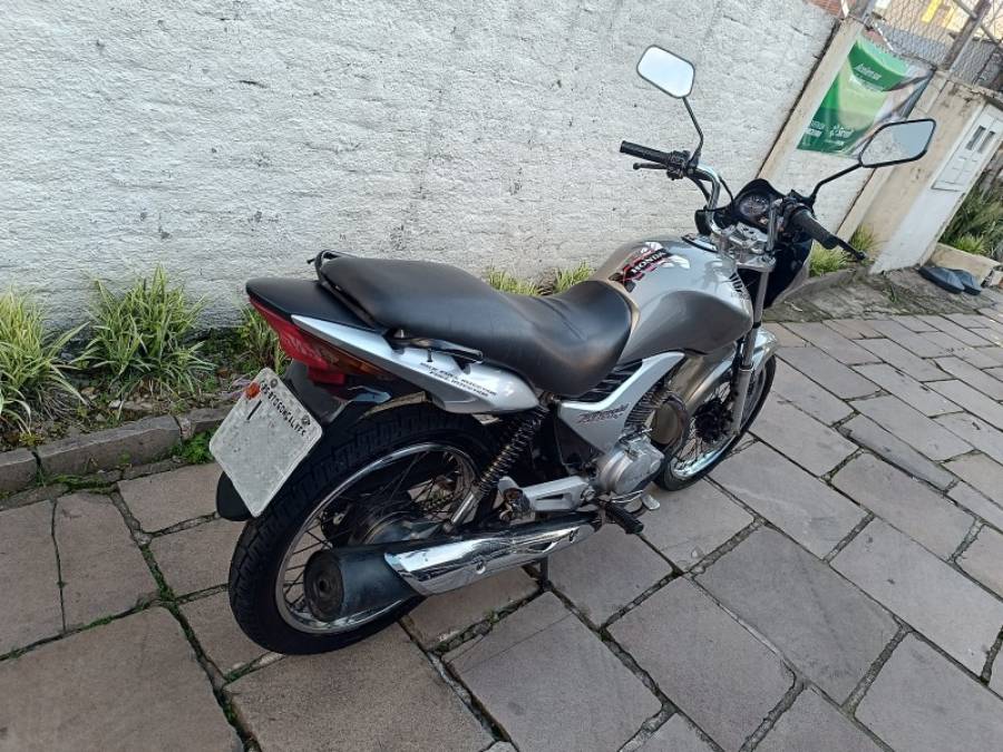 HONDA - CG 150 - 2009/2009 - Cinza - R$ 9.900,00