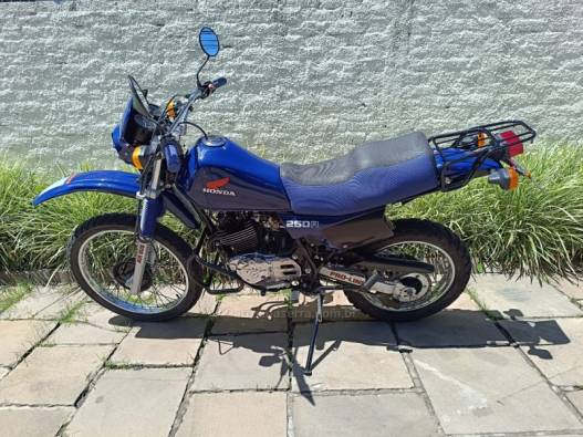 HONDA - XL 250R - 1983/1983 - Azul - R$ 15.900,00